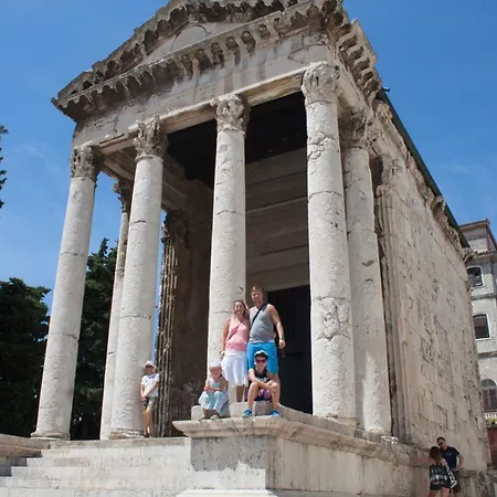 Matosevic Apartment Pula